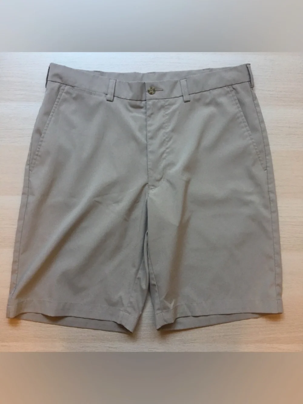 PGA Tour Men's Tan Khaki Flat-Front Golf Shorts, 32” waist, Lightweight